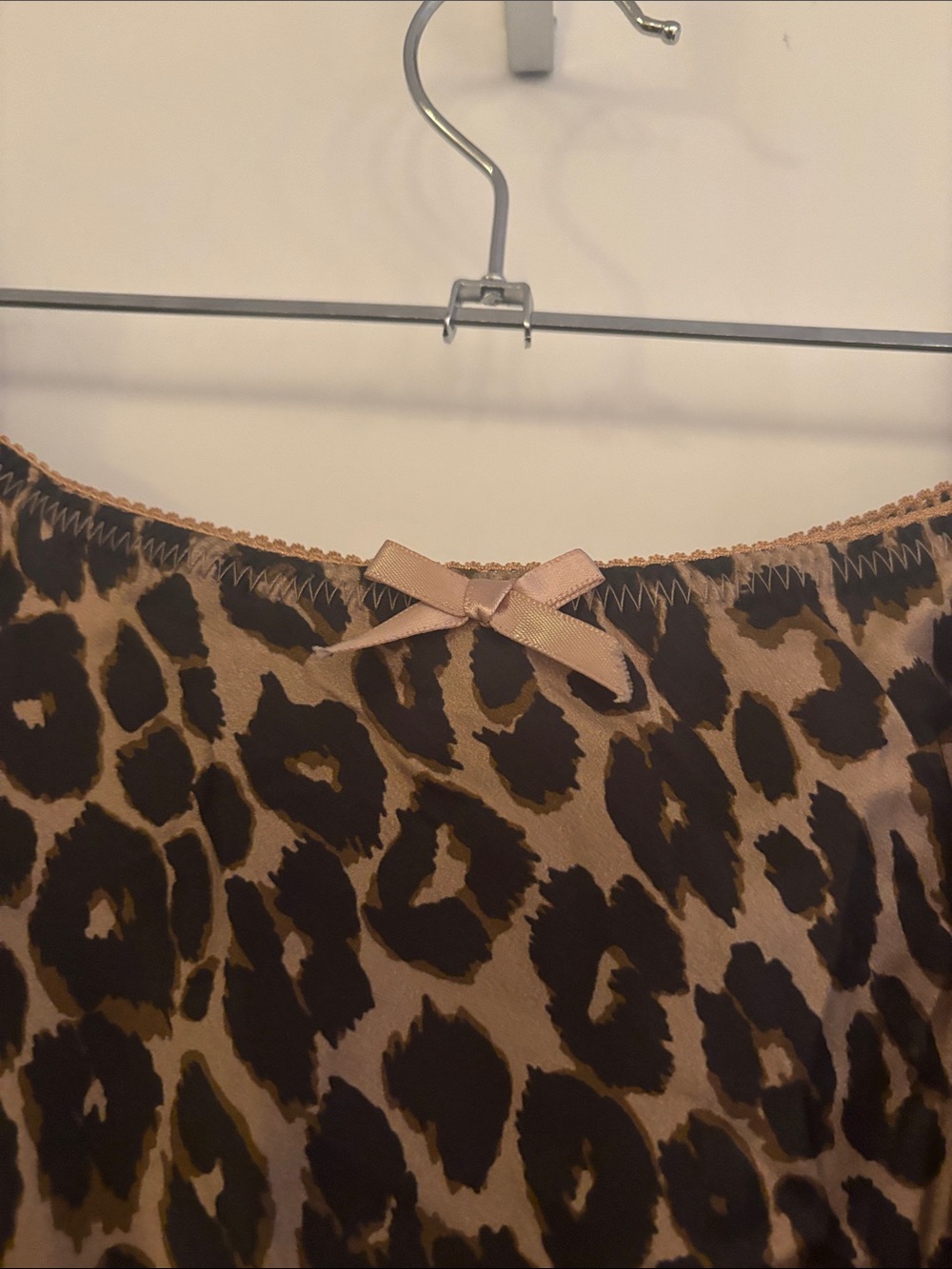 Reformation Edda 100% Silk Leopard Mini Skirt M Bow A-line Pull On Animal Print - Picture 6 of 10